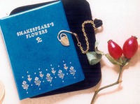 Shakespeare's-flowers-with-case